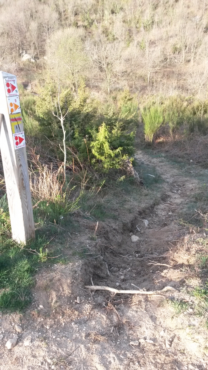 Modification de l'assise du sentier après